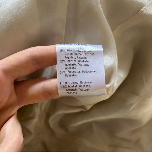 Betty Barclay Blazer US size 6 beige and gold flower pattern - Picture 5 of 5